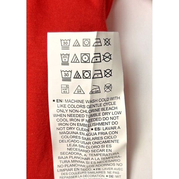 NHL Washington Capitals Women's Red Graphic Tee Medium V-Neck T-Shirt - Picture 7 of 11